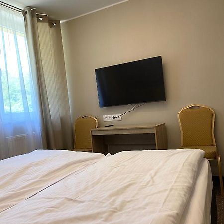Gracja Panzió Varsó Kültér fotó