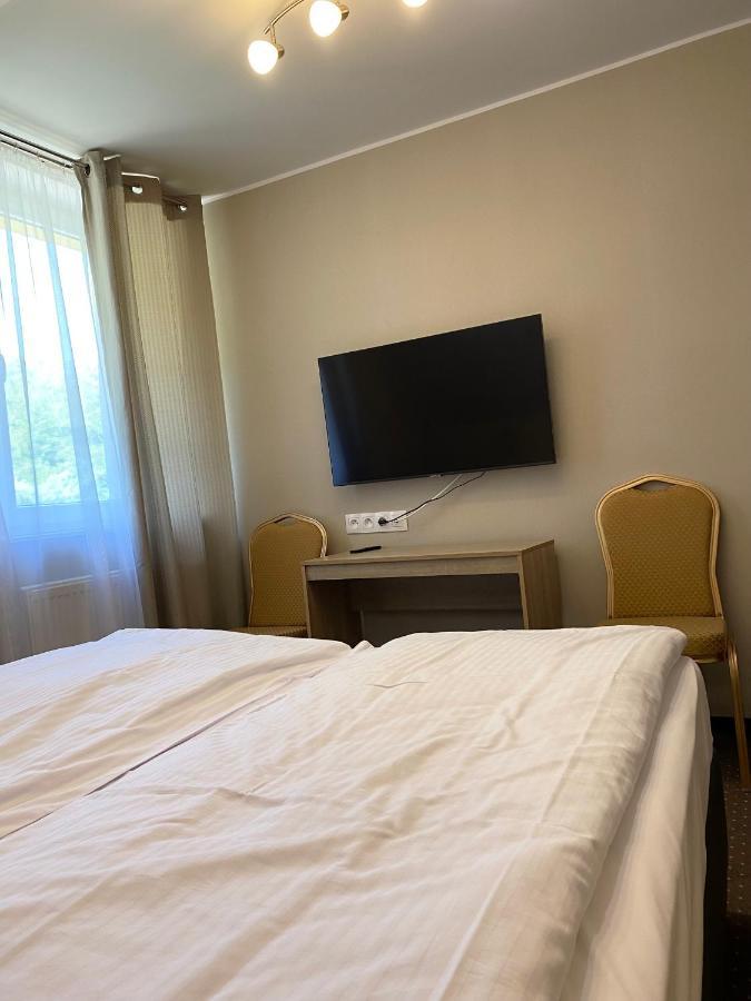 Gracja Panzió Varsó Kültér fotó